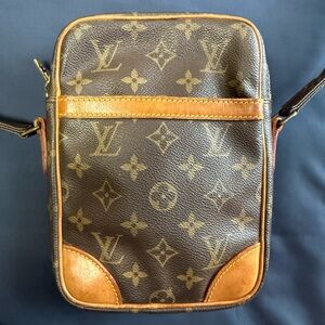 Louis Vuitton Danube PM Monogram Crossbody Bag Vintage Authentic France